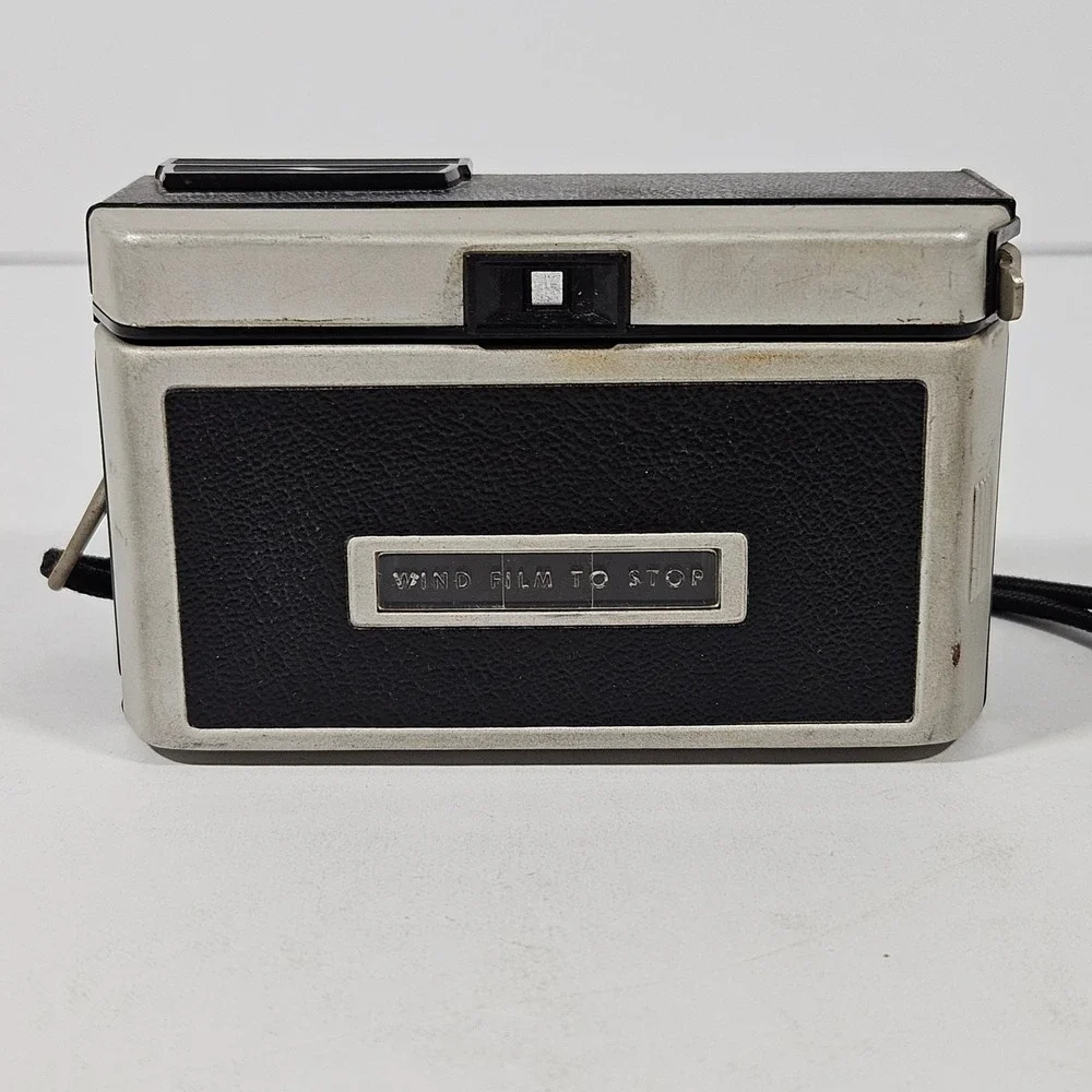 Vintage Kodak 3 Camera Lot 1 Instamatic 100 & 2 Disc 4000 Retro Film Cameras